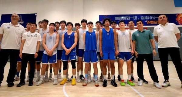 好牛配资 让年轻的本土队员脱颖而出——山东高速男篮青年队媒体开放日直击